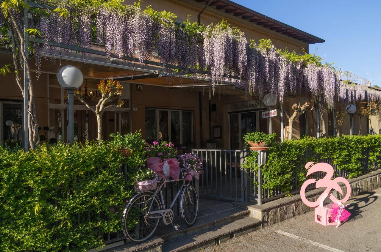 Hotel Ristorante Bologna San Piero in Bagno Exteriör bild